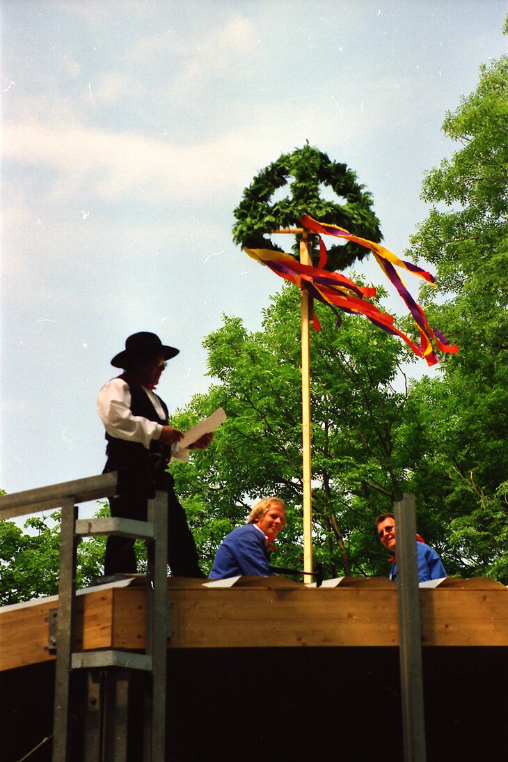 Richtfest am 15. Juni 2001.