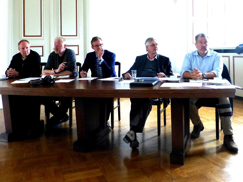 Der derzeitige Vorstand der GeFAO e.V.: Dr. Sven Spiong, Robert Gündchen M.A., Dr. Michael Zelle, Dr. Johann-Sebastian Kühlborn, Dr. Thomas Janssens (v.l.n.r.)